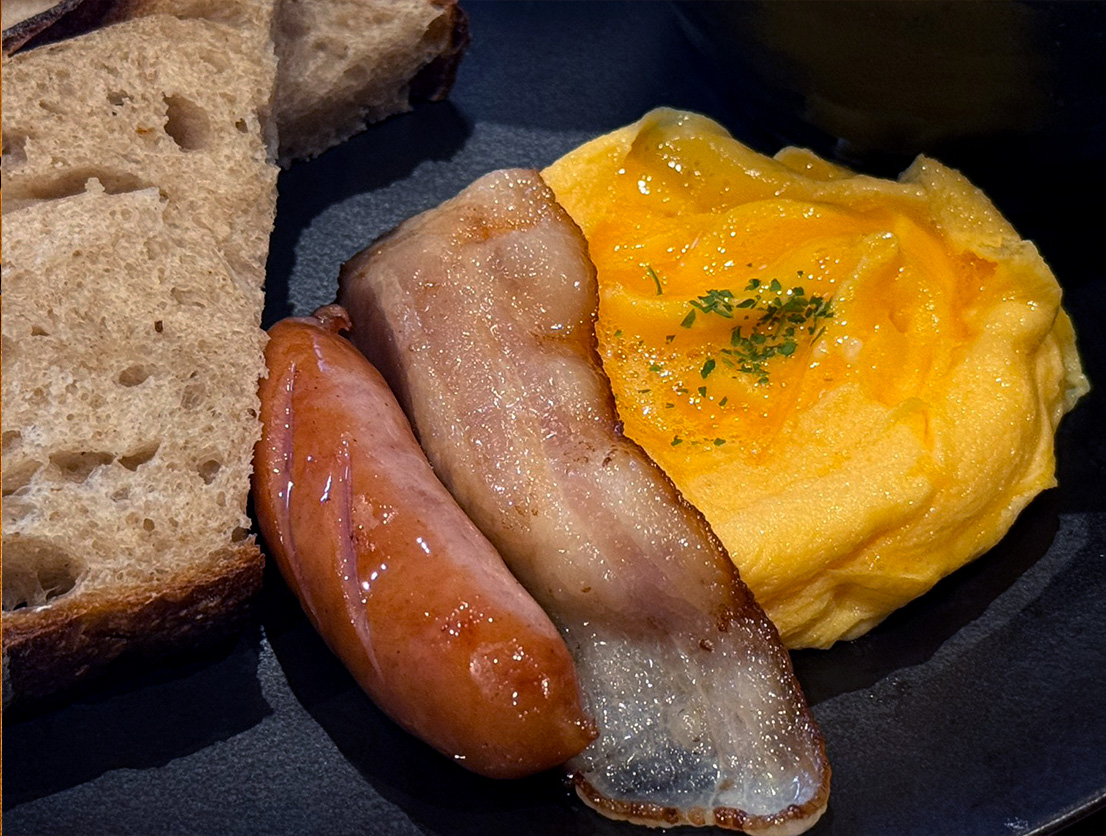 朝食